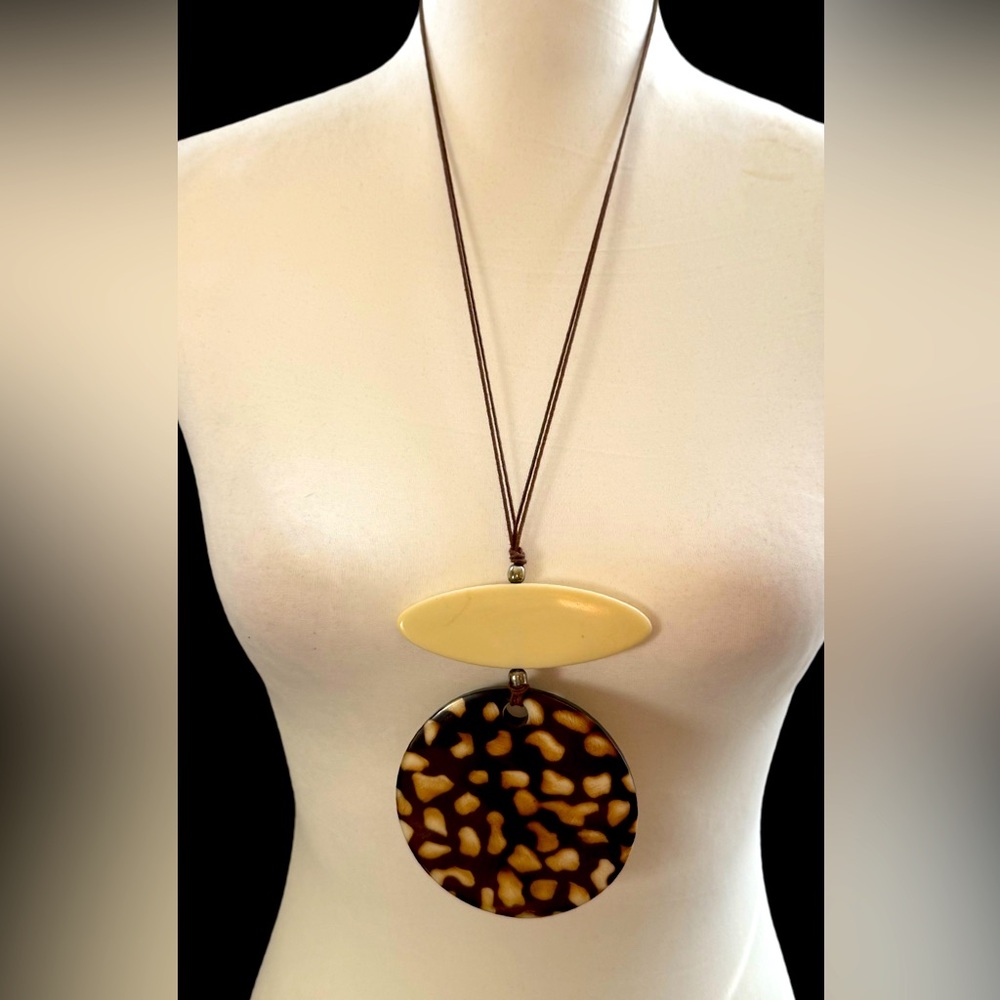 Chunky “Leopard” resin Pendant Necklace